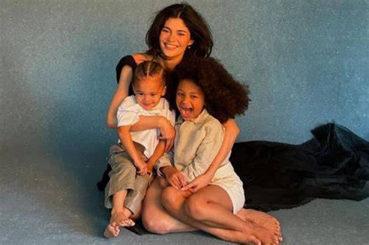 How Old Was Natalia Vodianova When She Had Her First Child? A Look at Her Early Motherhood Journey
