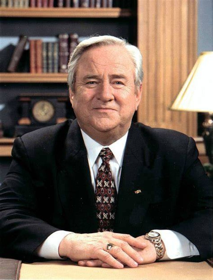Jerry Falwell Cause of Death: Understanding His Passing